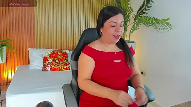 Snapshot of nahia_13 chatting on December 3, 12:14 pm nahia 13 online show from December 3, 12:14 pm