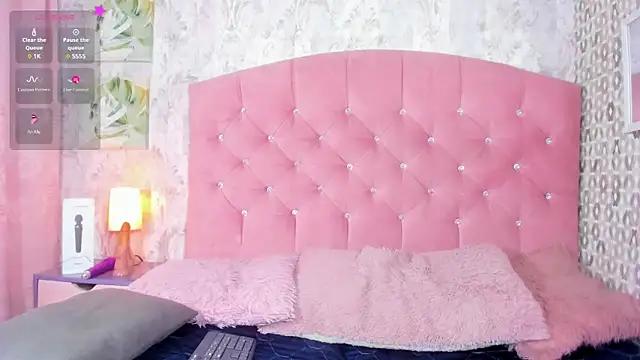 Snapshot of blaiine_colfer chatting on January 23, 2:44 am blaiine colfer online show from January 23, 2:44 am