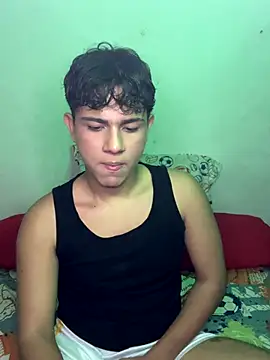 Snapshot of neit04 chatting on October 10, 10:09 pm neit04 online show from October 10, 10:09 pm