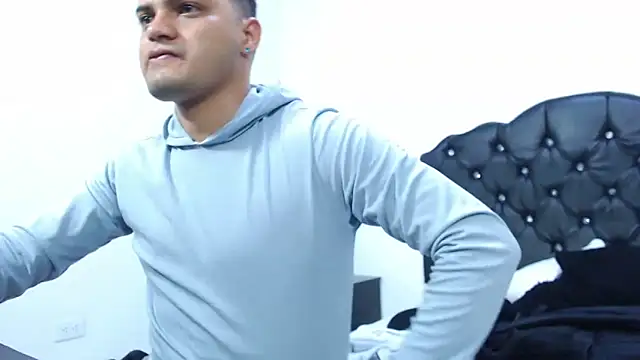 Group Lustt online show from February 13, 3:39 am