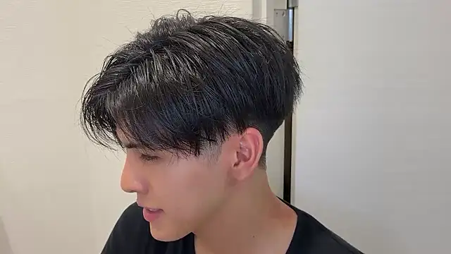 Lio kun online show from March 31, 1:11 pm