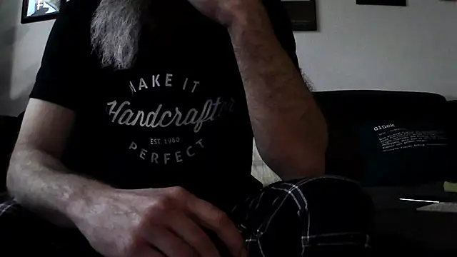 Snapshot of Kingsscepter chatting on January 20, 3:39 pm Kingsscepter online show from January 20, 3:39 pm