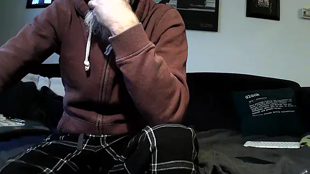 Snapshot of Kingsscepter chatting on January 24, 8:02 am Kingsscepter online show from January 24, 8:02 am