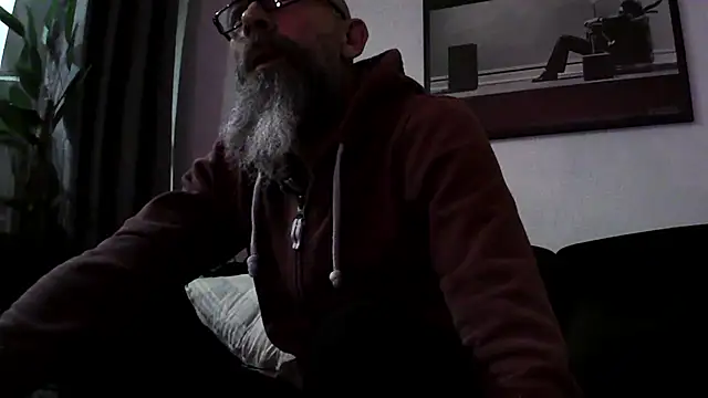 Snapshot of Kingsscepter chatting on January 28, 9:19 pm Kingsscepter online show from January 28, 9:19 pm