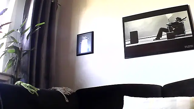 Snapshot of Kingsscepter chatting on February 1, 12:37 pm Kingsscepter online show from February 1, 12:37 pm