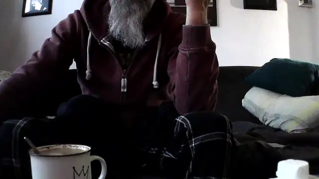 Snapshot of Kingsscepter chatting on February 5, 8:32 am Kingsscepter online show from February 5, 8:32 am