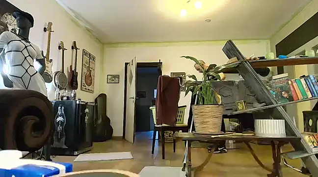 Snapshot of Kingsscepter chatting on February 6, 4:36 pm Kingsscepter online show from February 6, 4:36 pm