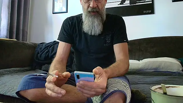 Snapshot of Kingsscepter chatting on September 12, 7:41 am Kingsscepter online show from September 12, 7:41 am