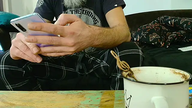 Snapshot of Kingsscepter chatting on November 22, 3:44 pm Kingsscepter online show from November 22, 3:44 pm