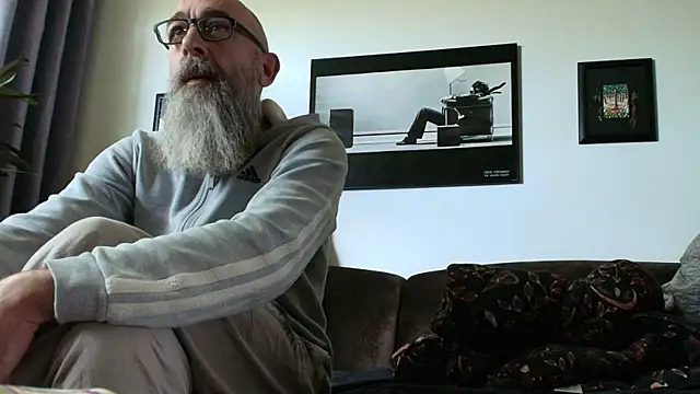 Kingsscepter online show from April 18, 10:08 am