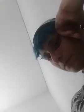 Luci foxx online show from October 1, 1:33 am