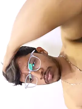 skinnyyyyyyyyy online show from January 21, 8:30 am