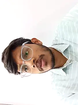 skinnyyyyyyyyy online show from February 5, 7:50 am