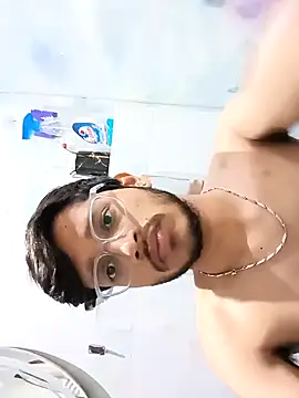 skinnyyyyyyyyy online show from February 12, 4:12 am