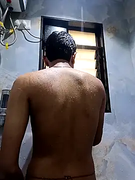 skinnyyyyyyyyy online show from October 2, 3:24 am