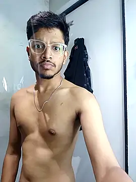 skinnyyyyyyyyy online show from October 6, 3:37 am