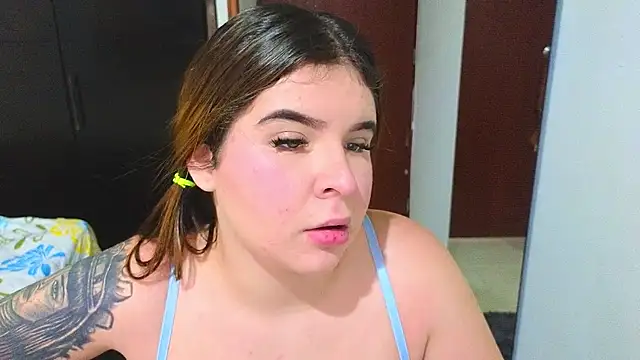 Snapshot of mandy_renzon1_ chatting on February 28, 8:18 pm mandy renzon1 online show from February 28, 8:18 pm