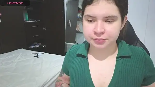 Snapshot of mandy_renzon1_ chatting on October 14, 2:23 am mandy renzon1 online show from October 14, 2:23 am