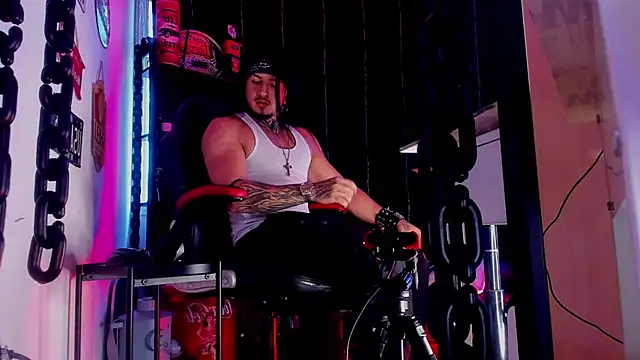 the beast master  online show from December 18, 8:48 pm