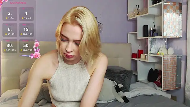 White Lioness online show from January 13, 4:56 pm