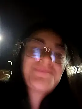 Hanna Kinsley online show from December 10, 10:58 pm