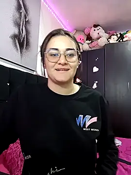 Hanna Kinsley online show from February 18, 3:53 am