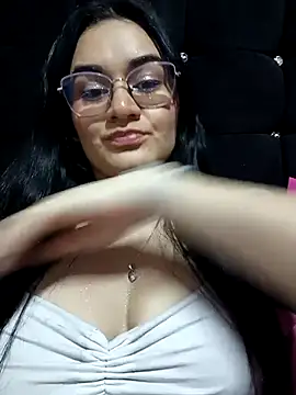 Hanna Kinsley online show from March 13, 3:22 am