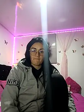 Hanna Kinsley online show from March 19, 2:16 am