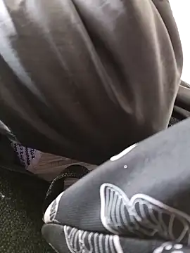 Hanna Kinsley online show from October 3, 5:32 pm