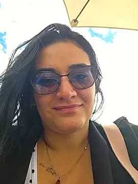 Snapshot of Hanna_Kinsley chatting on June 27, 4:23 pm Hanna Kinsley online show from June 27, 4:23 pm