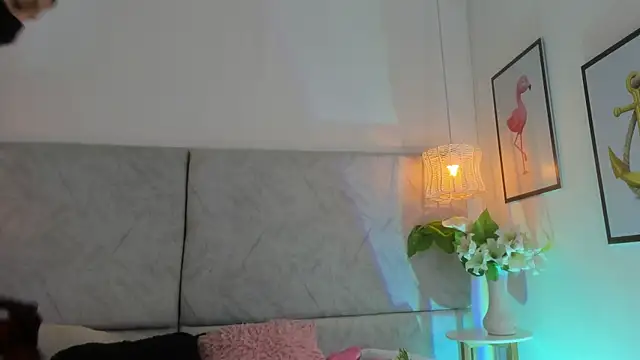 naomiii   online show from February 24, 11:52 am