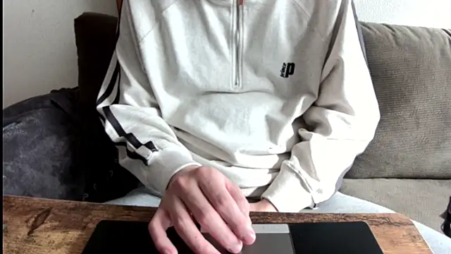 tuki fu online show from January 25, 4:02 am