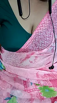 Snapshot of Yours_Radika chatting on December 27, 7:57 pm Yours Radika online show from December 27, 7:57 pm