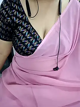 Snapshot of Yours_Radika chatting on January 3, 8:22 pm Yours Radika online show from January 3, 8:22 pm