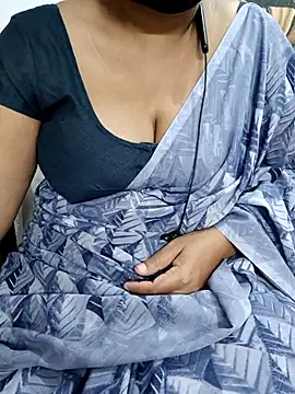 Snapshot of Yours_Radika chatting on March 3, 5:18 pm Yours Radika online show from March 3, 5:18 pm