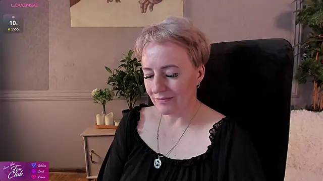 Nika Smit online show from December 14, 3:04 pm