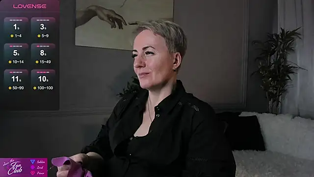 Nika Smit online show from February 16, 12:10 pm