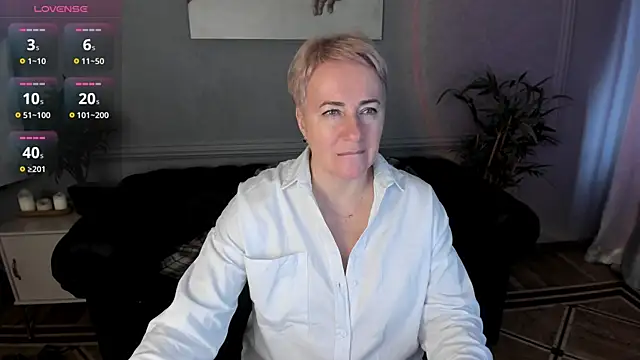 Nika Smit online show from November 14, 10:03 am