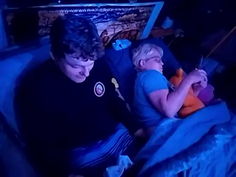 cockringkelley97 online show from April 14, 9:04 am