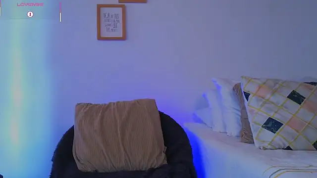 estebandelouis online show from February 17, 1:40 pm