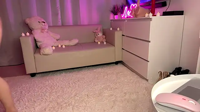 sue star online show from March 2, 5:08 am