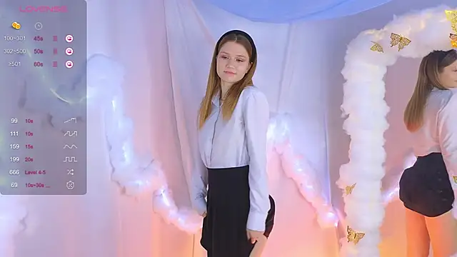 AlisiaSpinnet  online show from March 17, 7:35 am