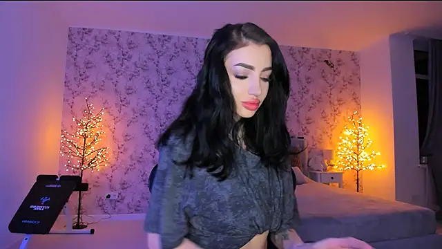 NancyLovee  online show from January 31, 10:41 pm