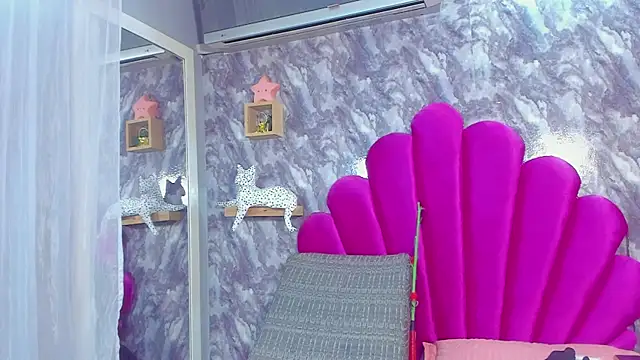 EMMAPARISS online show from November 1, 11:45 am