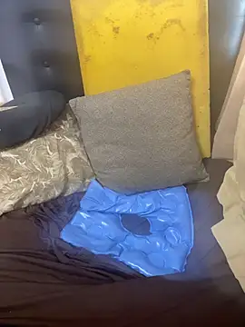 gloria7v05 online show from April 1, 1:41 pm