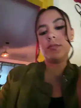 LexyRobert online show from March 3, 3:09 pm