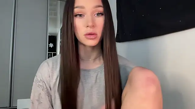 ur molly online show from January 19, 7:56 am