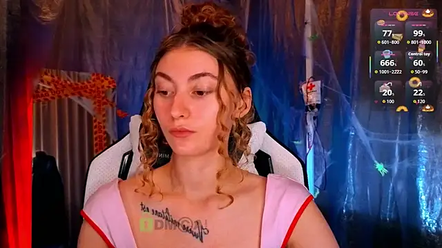 lady curls online show from October 26, 11:31 pm