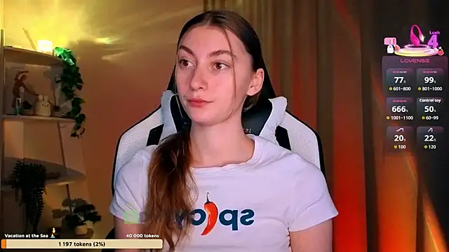 lady curls online show from April 11, 10:14 pm