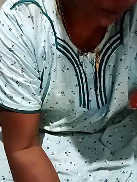 Snapshot of Pavitra78 chatting on December 3, 12:16 pm Pavitra78 online show from December 3, 12:16 pm